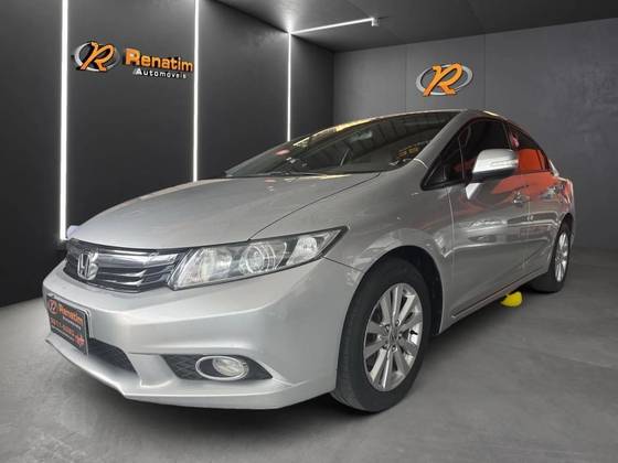 HONDA CIVIC 2.0 LXR 16V FLEX 4P AUTOMÁTICO HONDA CIVIC 2.0 LXR 16V FLEX 4P AUTOMÁTICO